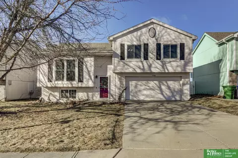 5704 S 188th St, Omaha, NE 68135