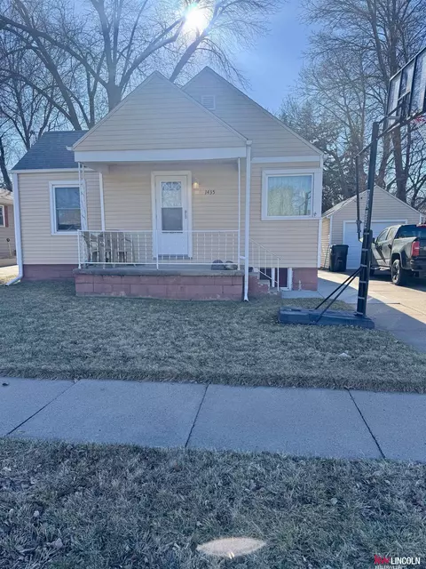1435 E 6 St, Fremont, NE 68025