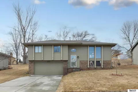 12931 Laurel Ave, Omaha, NE 68164
