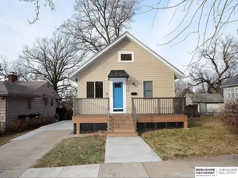 2024 N 61 St, Omaha, NE 68104