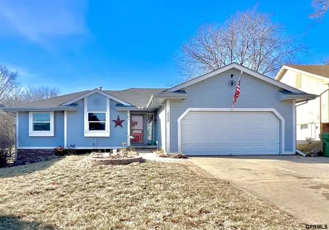 10008 S 10 St, Bellevue, NE 68123