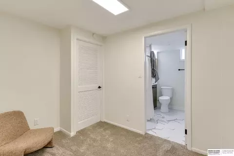 3211 Paddock Rd, Omaha, NE 68124 photo 35