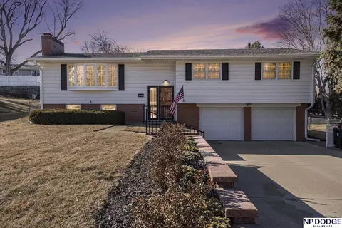 3386 S 115 St, Omaha, NE 68144