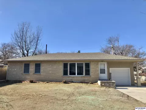 525 S 39th St, Lincoln, NE 68510