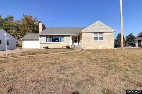 202 Elk St, Hooper, NE 68031