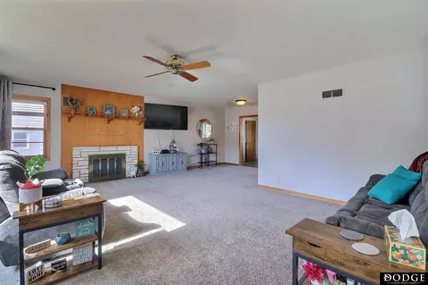 202 Elk St, Hooper, NE 68031 photo 2