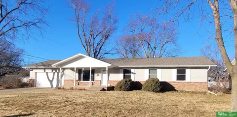 1407 N Michigan Ave, York, NE 68467