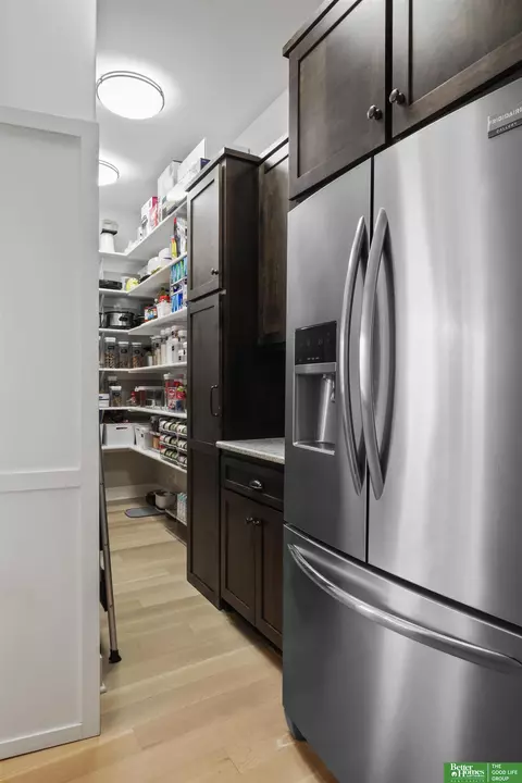 Kitchen - 23623 Hampton Rd, Elkhorn, NE 68022 photo 8 of 11