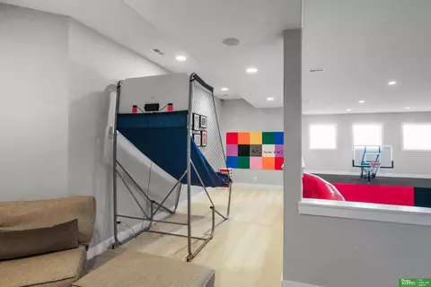 Entry Way - 23623 Hampton Rd, Elkhorn, NE 68022 photo 5 of 5