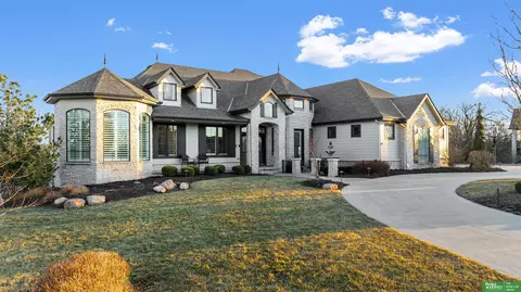 Exterior - 23623 Hampton Rd, Elkhorn, NE 68022 photo 4 of 16