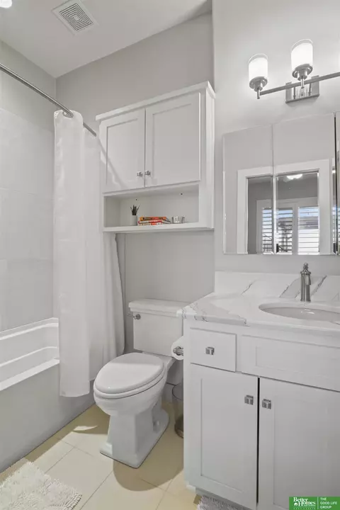 Bath - 23623 Hampton Rd, Elkhorn, NE 68022 photo 15 of 15