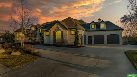 23623 Hampton Rd, Elkhorn, NE 68022