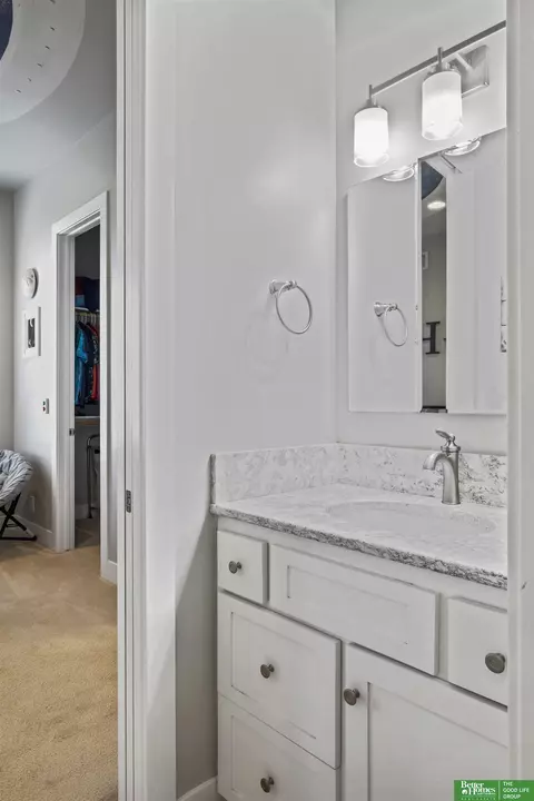 Bath - 23623 Hampton Rd, Elkhorn, NE 68022 photo 10 of 15