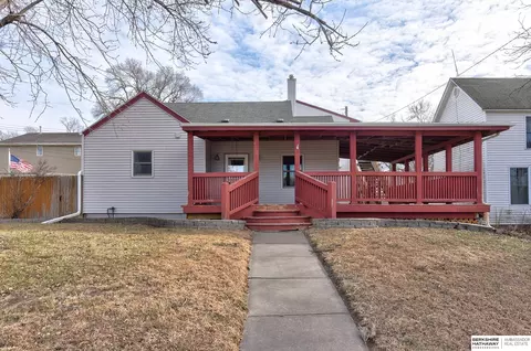 410 Walnut St, Louisville, NE 68037
