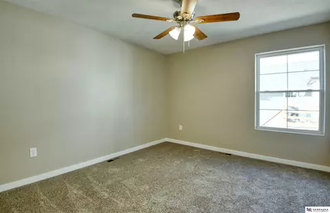 Bedroom - 2425 Ohio St, Omaha, NE 68111 photo 4 of 6