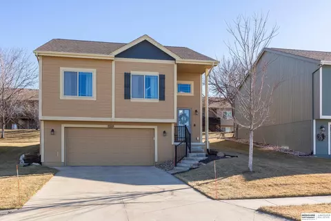 7219 S 183rd Ave, Omaha, NE 68136