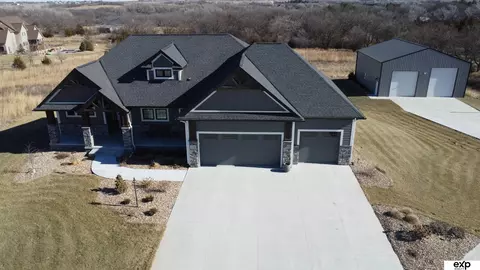 17474 Birdsong Pl, Hickman, NE 68372