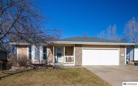 5124 W Saint Paul Ave, Lincoln, NE 68524