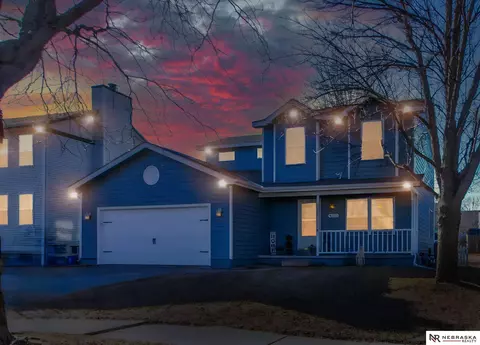 5511 NW 3rd St, Lincoln, NE 68521