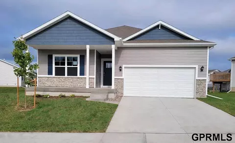 16405 Willit St, Bennington, NE 68007