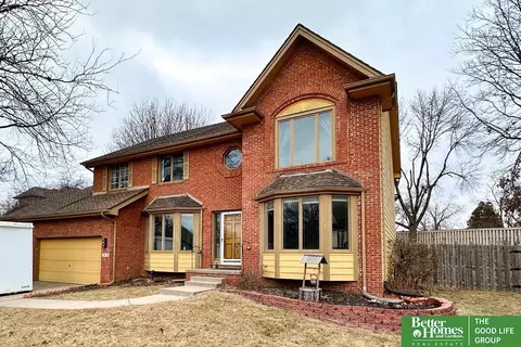 1816 N 130 Cir, Omaha, NE 68154