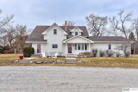 18815 Bennington Rd, Bennington, NE 68007