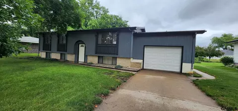106 S 9 Ave, Scribner, NE 68057