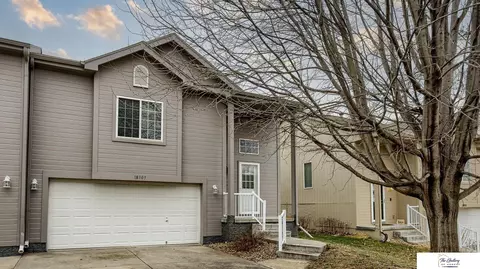 18909 K St, Omaha, NE 68135