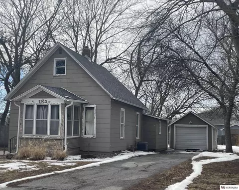 1143 N Logan St, Fremont, NE 68025