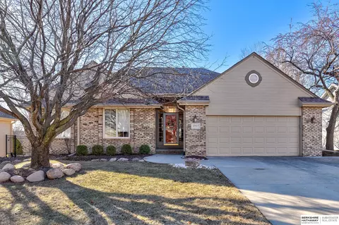 13517 Taylor St, Omaha, NE 68164