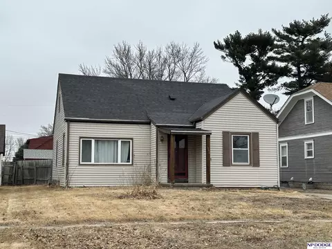 340 W 19th St, Fremont, NE 68025