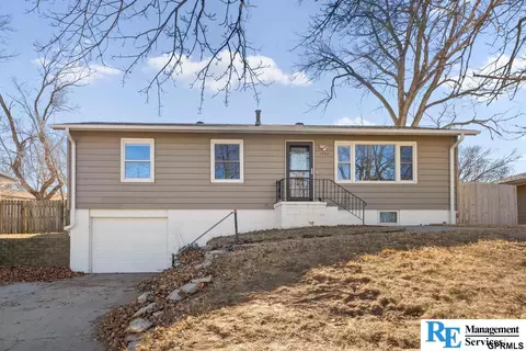 1501 Imperial Dr, Bellevue, NE 68005