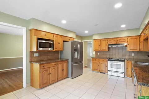 2132 S 108th St, Omaha, NE 68144 photo 18
