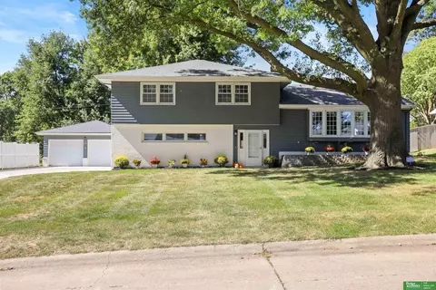 2132 S 108th St, Omaha, NE 68144 photo 2