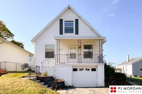 2210 S 43rd St, Omaha, NE 68105