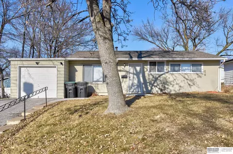 4690 Vinton St, Omaha, NE 68106