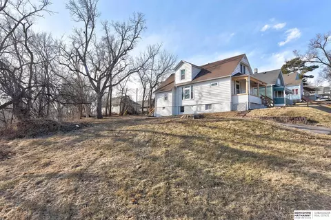 4129 Grant St, Omaha, NE 68111