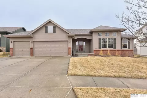 2715 N 191st Ave, Omaha, NE 68022