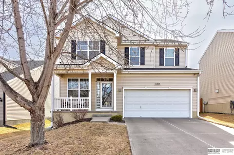 14867 Young St, Bennington, NE 68007