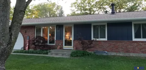 4815 Tipperary Trl, Lincoln, NE 68512