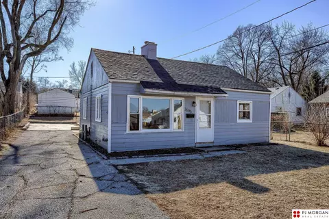 3605 Patrick Ave, Omaha, NE 68111 photo 2