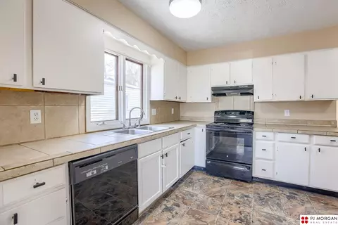 3605 Patrick Ave, Omaha, NE 68111 photo 9