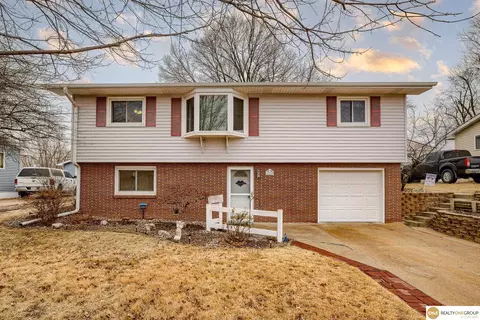 12129 N St, Omaha, NE 68137