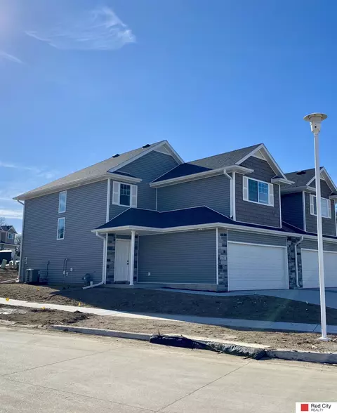 757 Quiver Ln, Lincoln, NE 68512