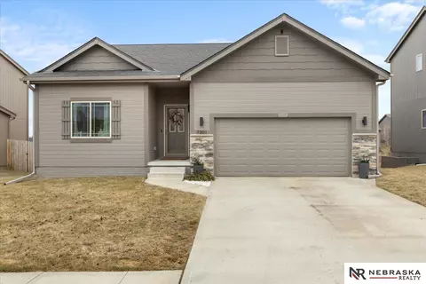 7201 N 142nd St, Omaha, NE 68142
