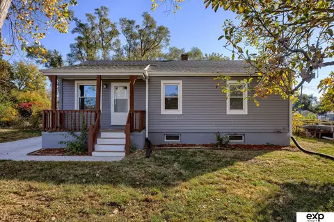 2529 Calhoun St, Bellevue, NE 68005