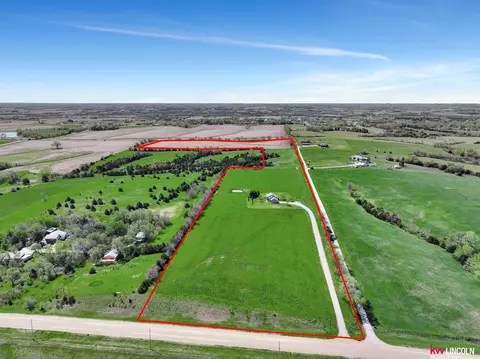 7601 W A St, Lincoln, NE 68532