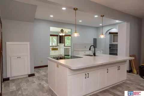 102 Nesbit Ave, Farwell, NE 68838