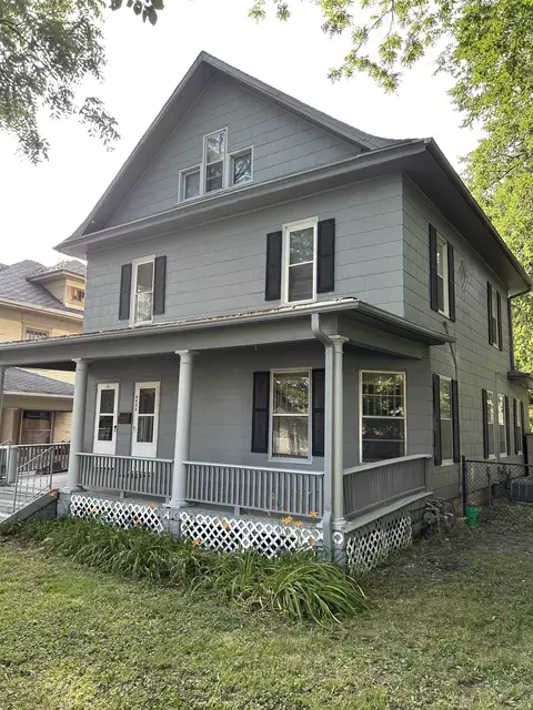4926 Madison Ave, Lincoln, NE 68521