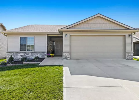 2620 N 202 Ave, Omaha, NE 68022